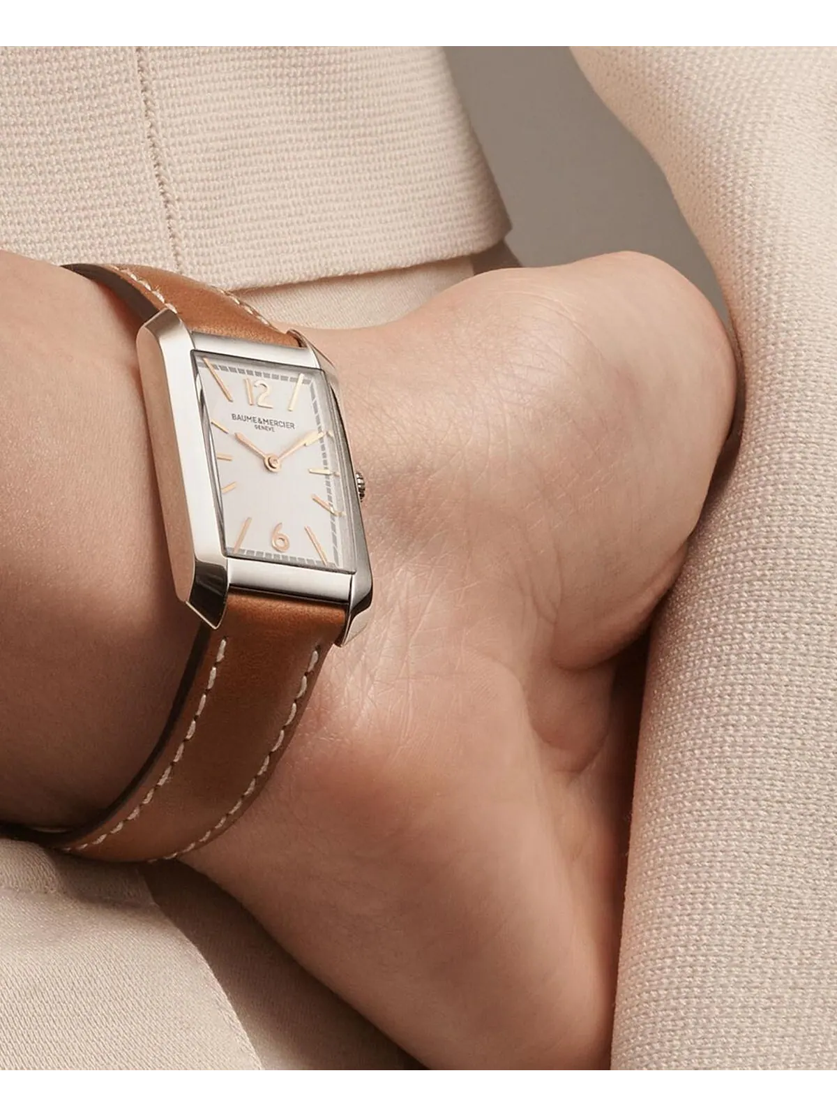 Женские швейцарские часы Hampton с коричневым кожаным ремешком 22x35 мм Baume & Mercier — изображение 6 из 7