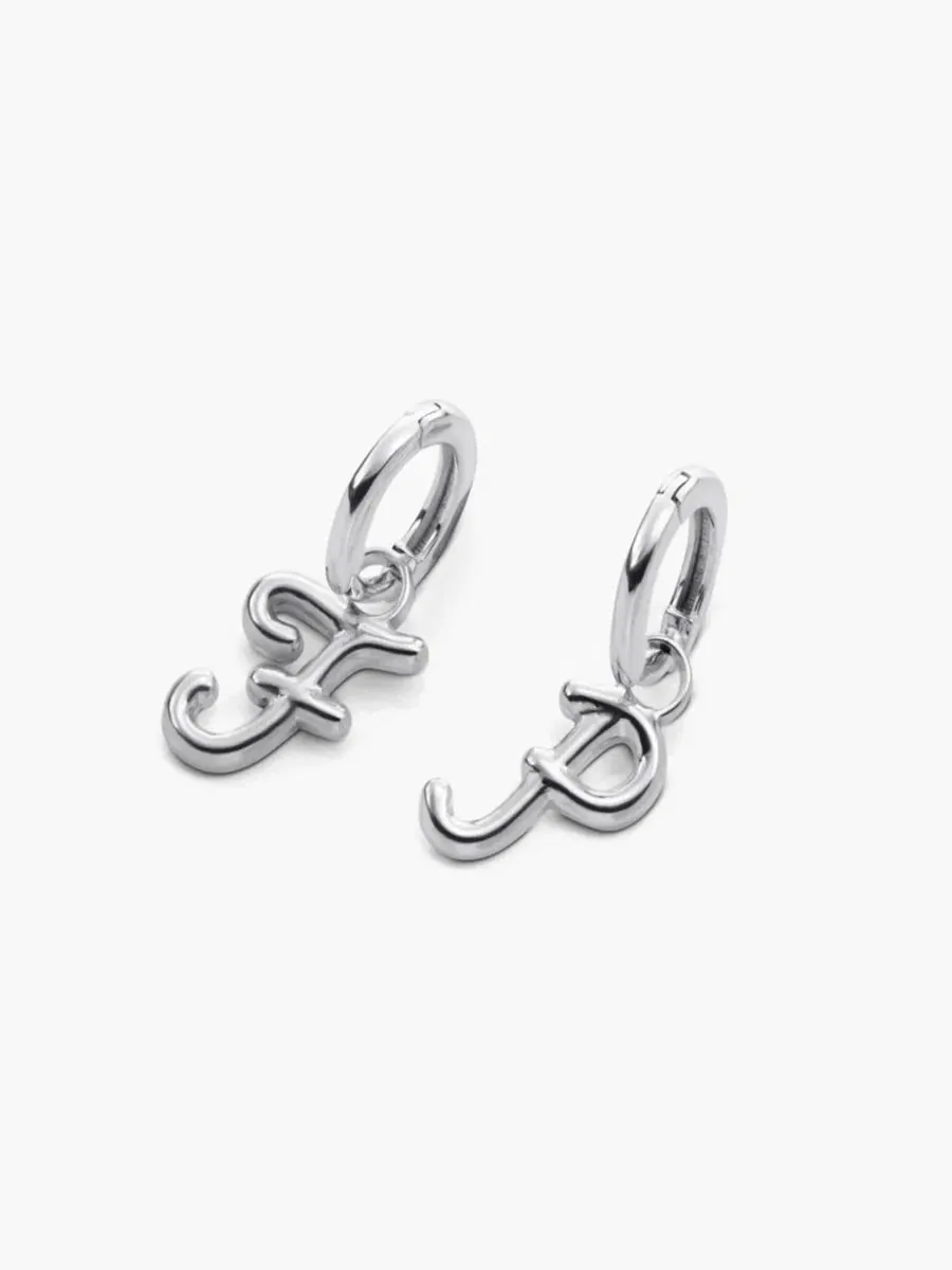 Серьги-пусеты с подвеской-буквой Oak & Luna, Letter I — изображение 3 из 6