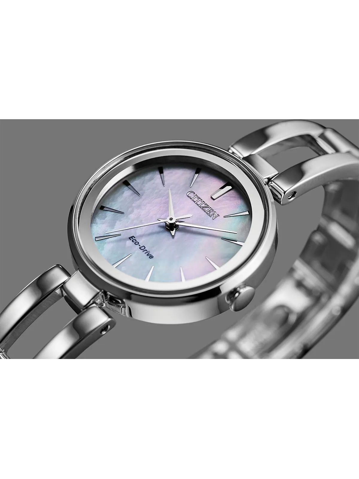 Женские часы Axiom Eco-Drive с браслетом из нержавеющей стали, 28 мм Citizen — изображение 5 из 7, оттенок серебряный