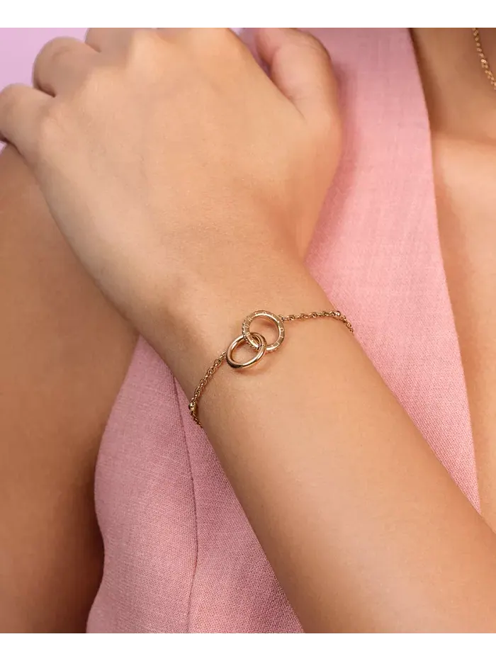 Женский браслет Amity Interlock из нержавеющей стали с розовым золотым покрытием Olivia Burton — изображение 4 из 5