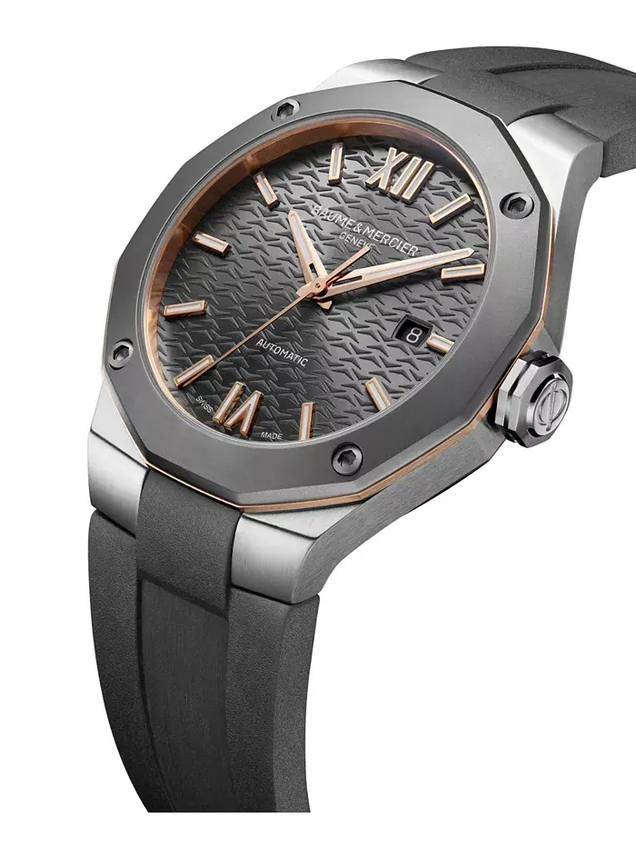 Мужские автоматические часы Riviera с темно-серым резиновым ремешком, 42 мм Baume & Mercier — изображение 2 из 6