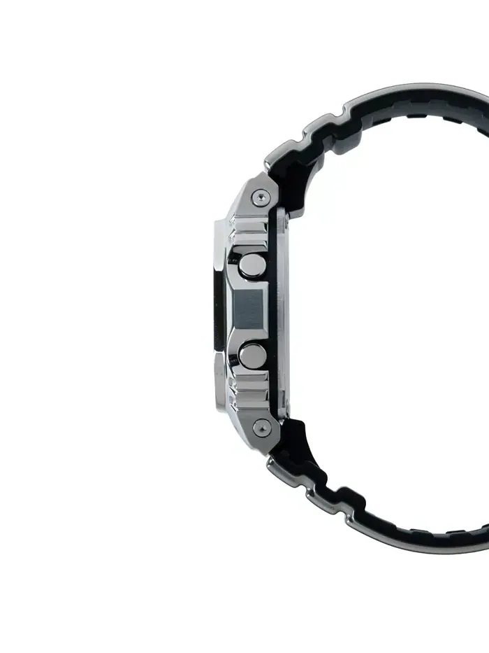 Мужские часы с серебристым силиконовым ремешком, 43.2 мм G-Shock — изображение 2 из 3