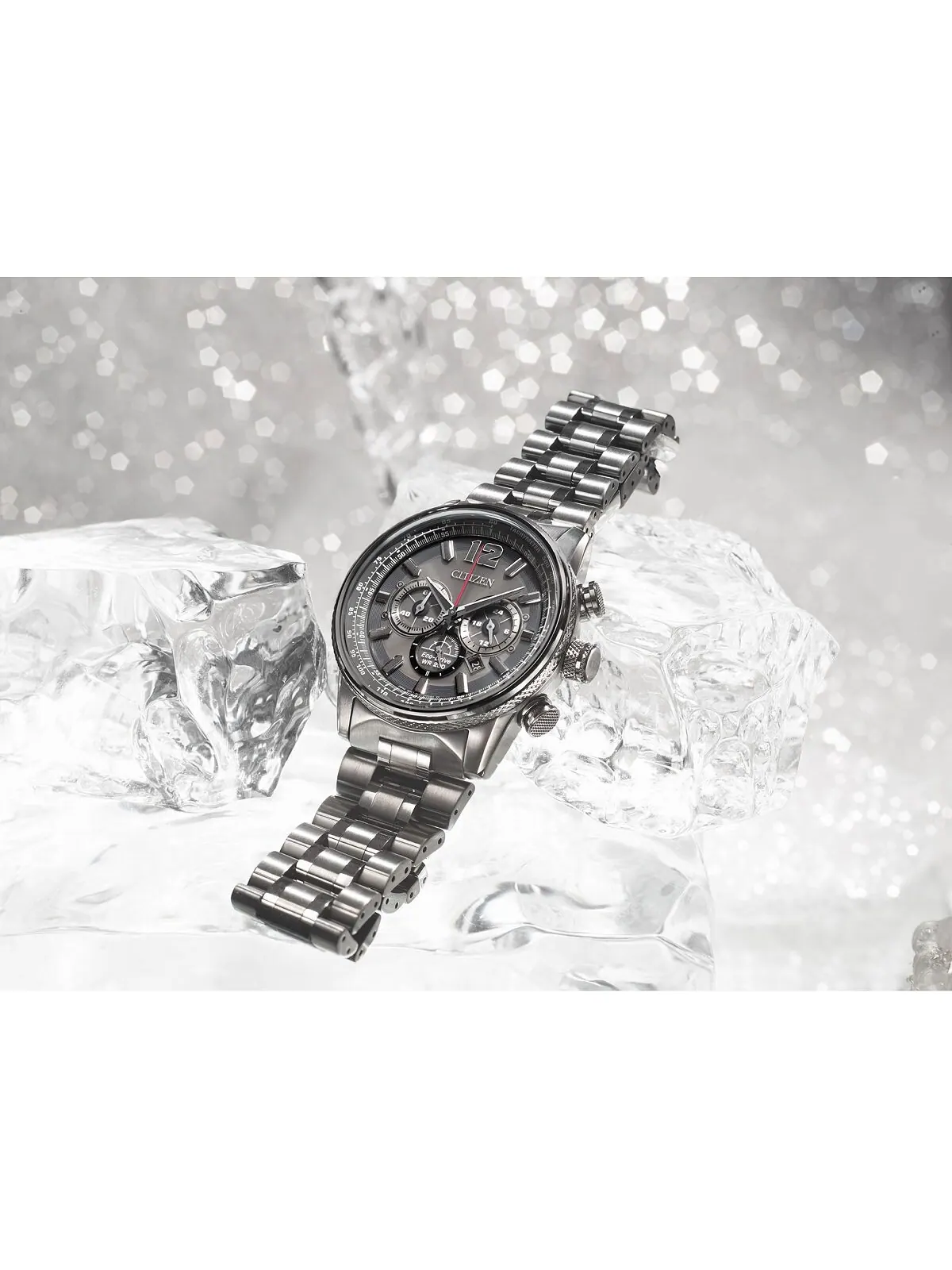 Eco-Drive Мужские часы с хронографом Nighthawk, серые часы с браслетом из нержавеющей стали, 43 мм — изображение 2 из 13