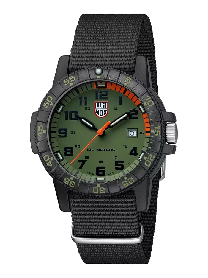 Мужские часы Swiss Leatherback Sea Turtle Giant Dive с черным ремешком NATO, 44 мм Luminox — без цвета