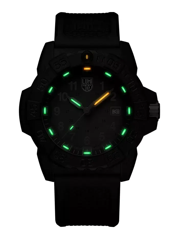 Мужские часы Swiss Navy Seal Military Dive с золотисто-черным резиновым ремешком, 45 мм Luminox — изображение 7 из 8