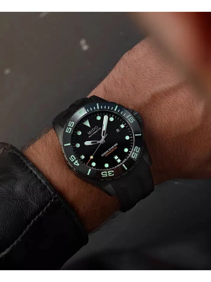 Мужские швейцарские автоматические часы Ocean Star 600 с хронометром и черным PVD-браслетом из — изображение 4 из 5