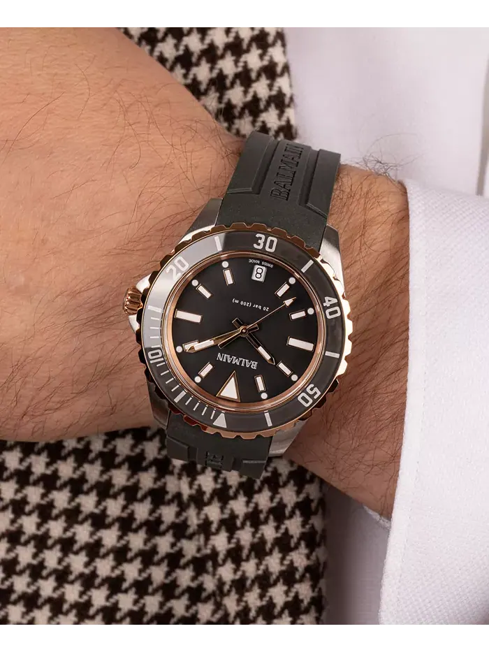 Мужские часы Swiss Ophrys с черным резиновым ремешком, 43 мм Balmain — изображение 6 из 6