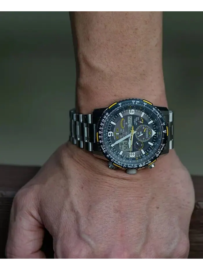 Мужские аналогово-цифровые часы Eco-Drive Promaster Blue Angels Skyhawk A-T с браслетом из — изображение 6 из 14