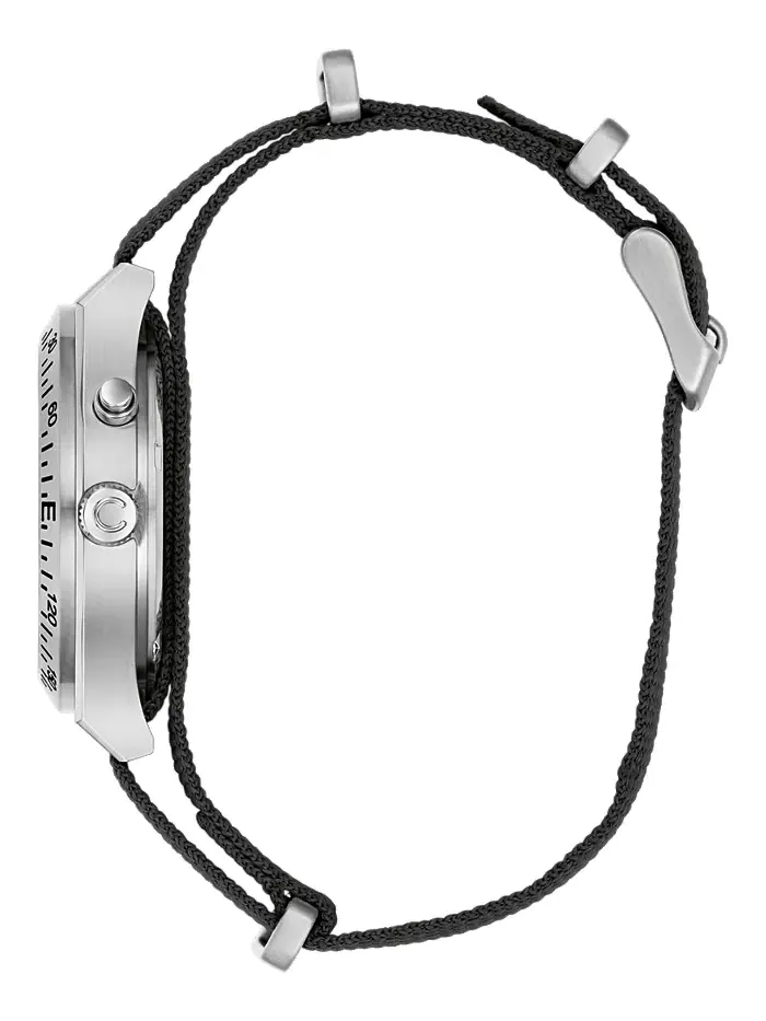 Мужские часы Vintage Casual Lite Up с черным нейлоновым ремешком, 39мм Caravelle — изображение 2 из 3