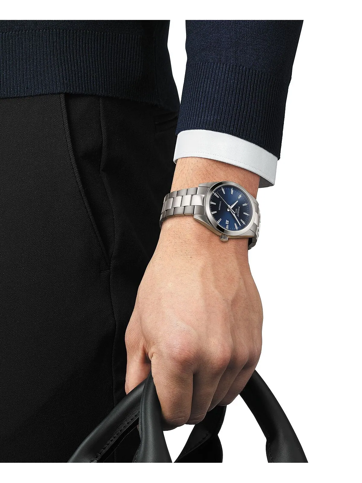 Мужские швейцарские часы Gentleman серого цвета с титановым браслетом, 40 мм Tissot — изображение 5 из 5, оттенок синий