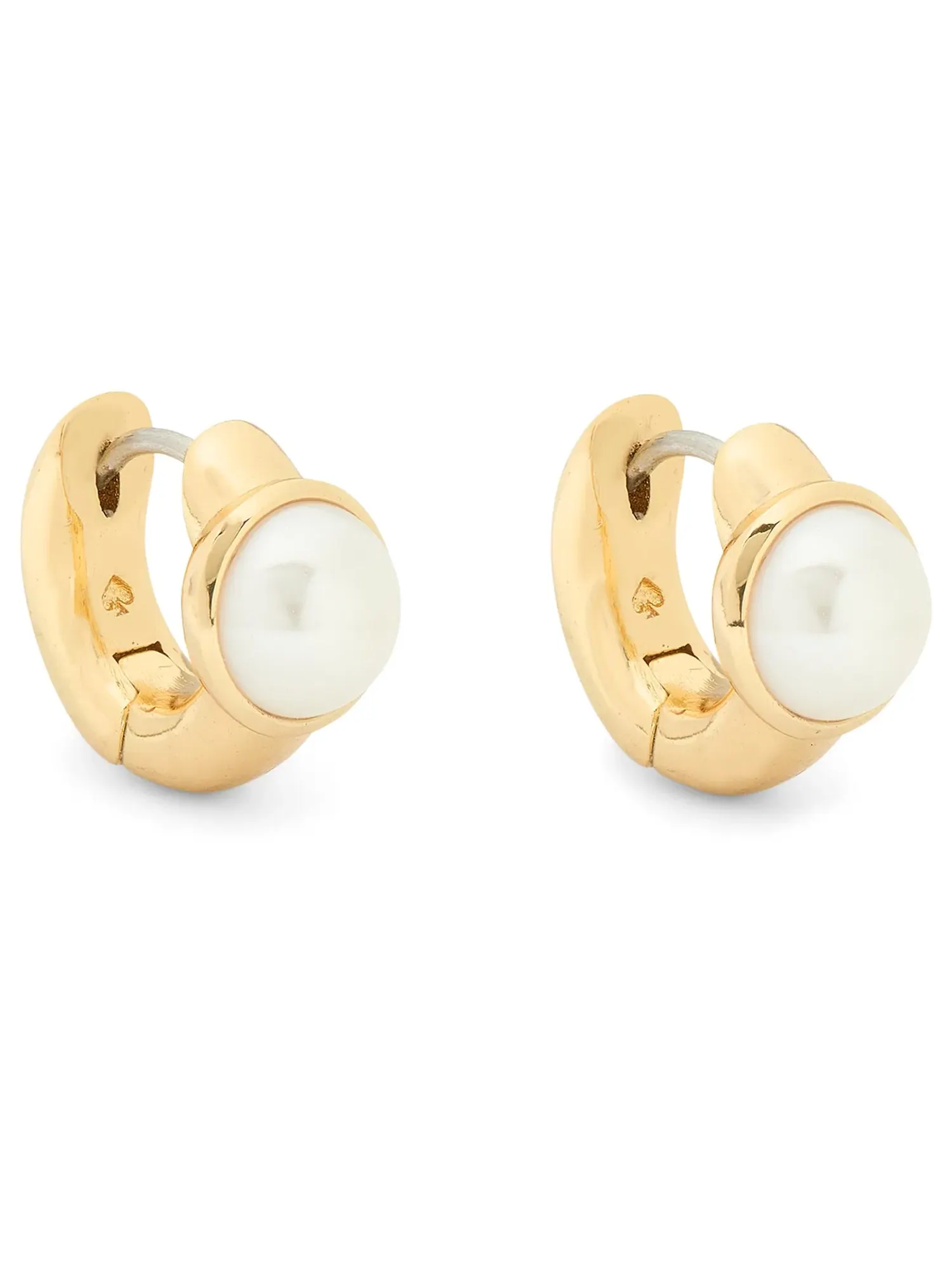 Серьги-кольца Keep Sparkling Round Huggies Kate Spade New York — изображение 1 из 1, оттенок кремовый/золотистый