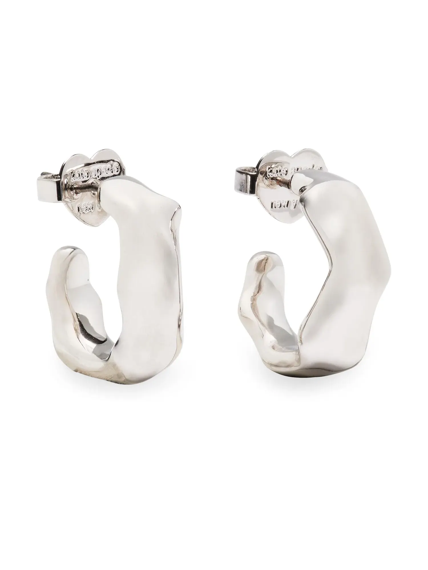 Серьги-кольца Molten Huggies Kate Spade New York — изображение 1 из 2, оттенок серебряный