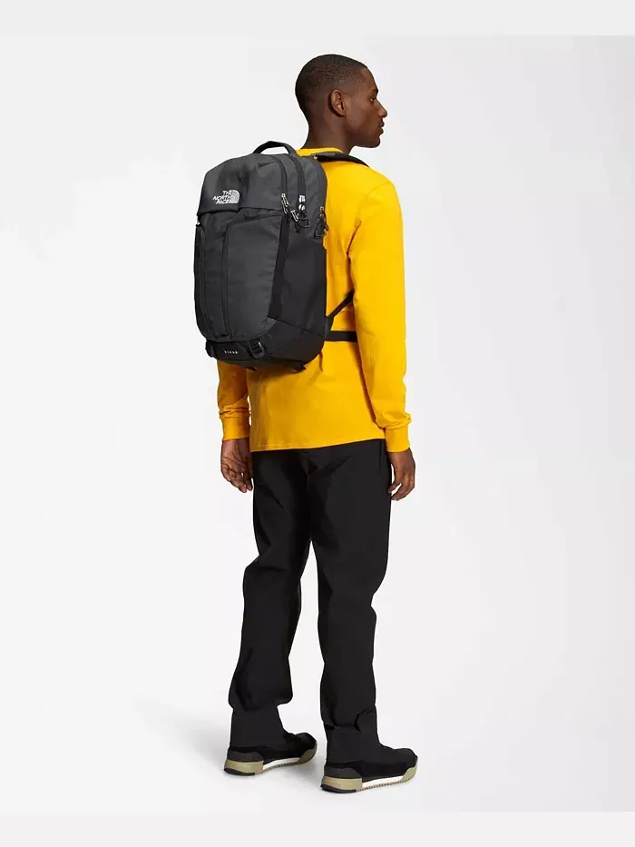 Рюкзак мужской The North Face Surge полиэстер — изображение 5 из 6, серый темный черный