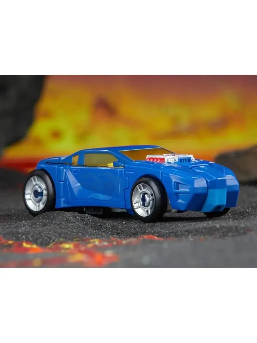 Фигурка Autobot Side Burn, 14 см, Legacy United Transformers — изображение 5 из 5, нет цвета