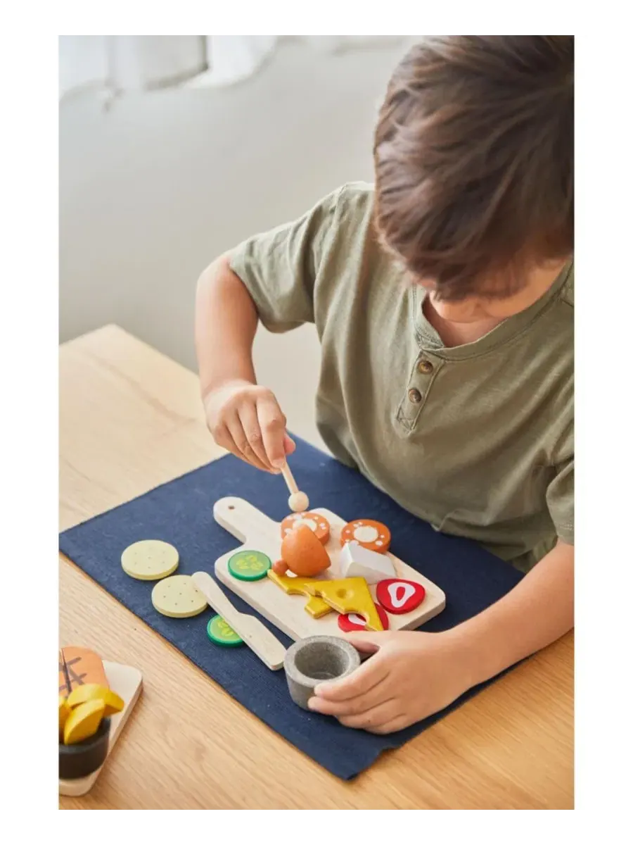 Игровой набор с сырной тарелкой PlanToys Charcuterie Board — изображение 5 из 7, нет цвета