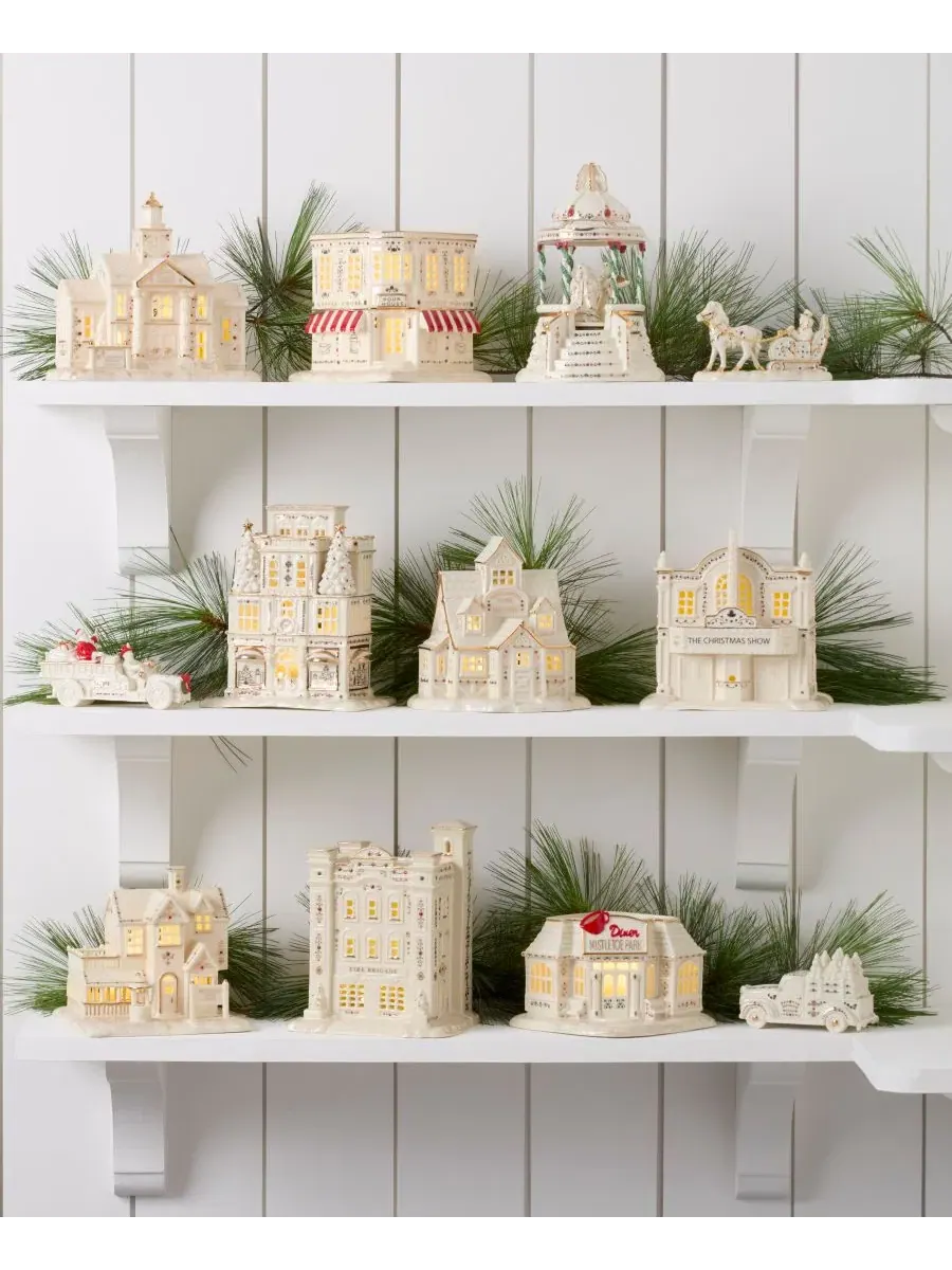 Коллекционная фигурка кофейни Mistletoe Park Village Lenox, 13 см — изображение 3 из 8, нет цвета
