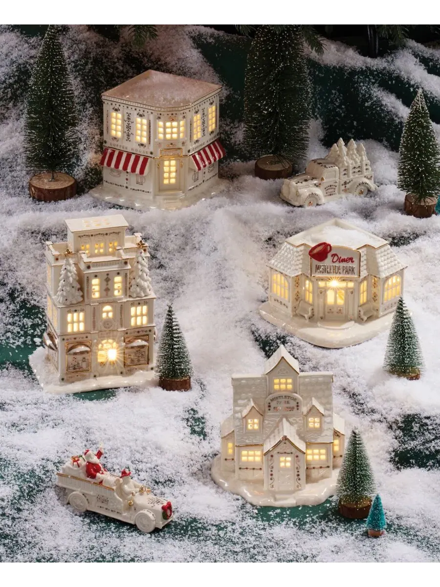 Коллекционная фигурка кофейни Mistletoe Park Village Lenox, 13 см — изображение 8 из 8, нет цвета