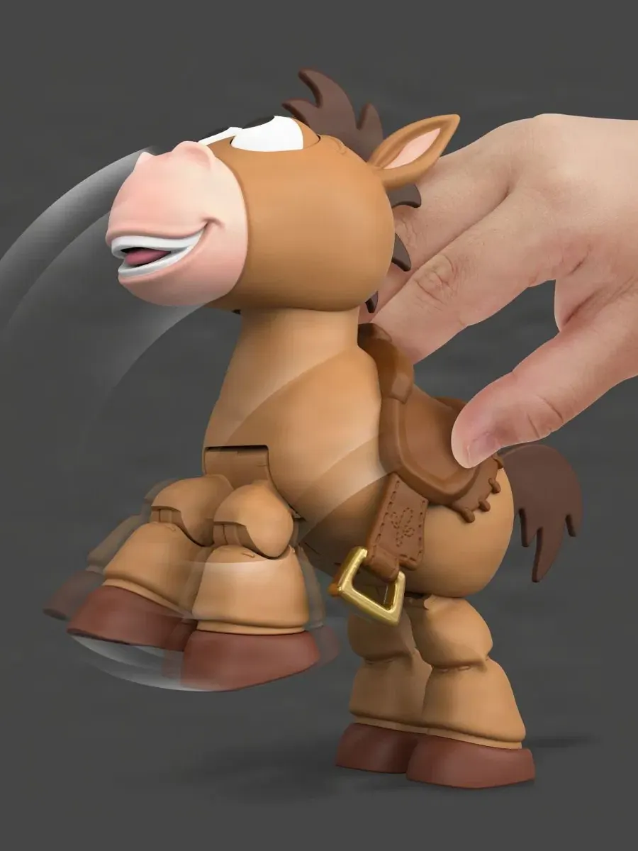 Фигурка лошади Lil Partner Bullseye в позе для позирования Toy Story — изображение 4 из 5, нет цвета