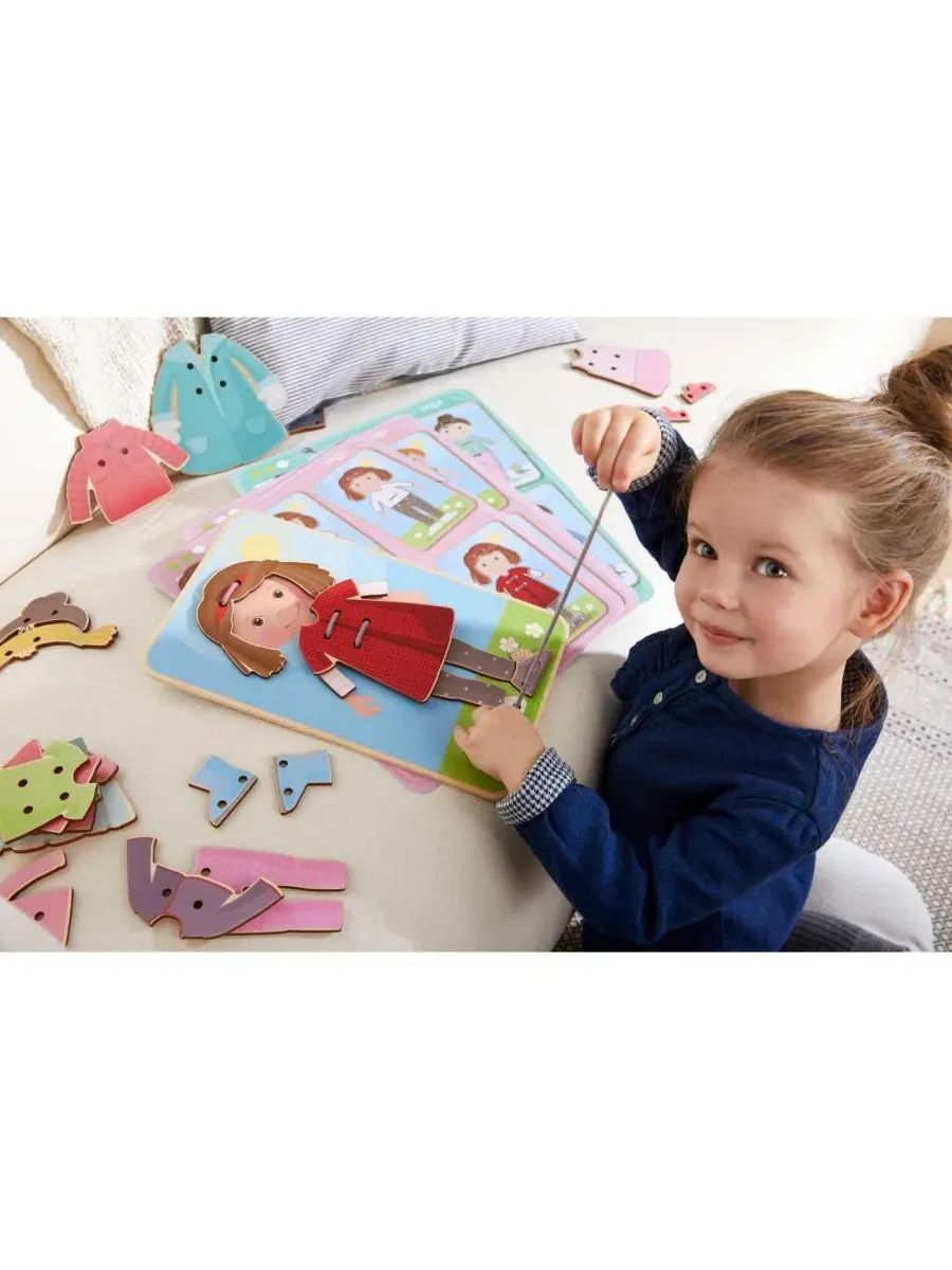 Развивающая игрушка-шнуровка Dress Me Threading Activity Haba, Mutli — изображение 6 из 8