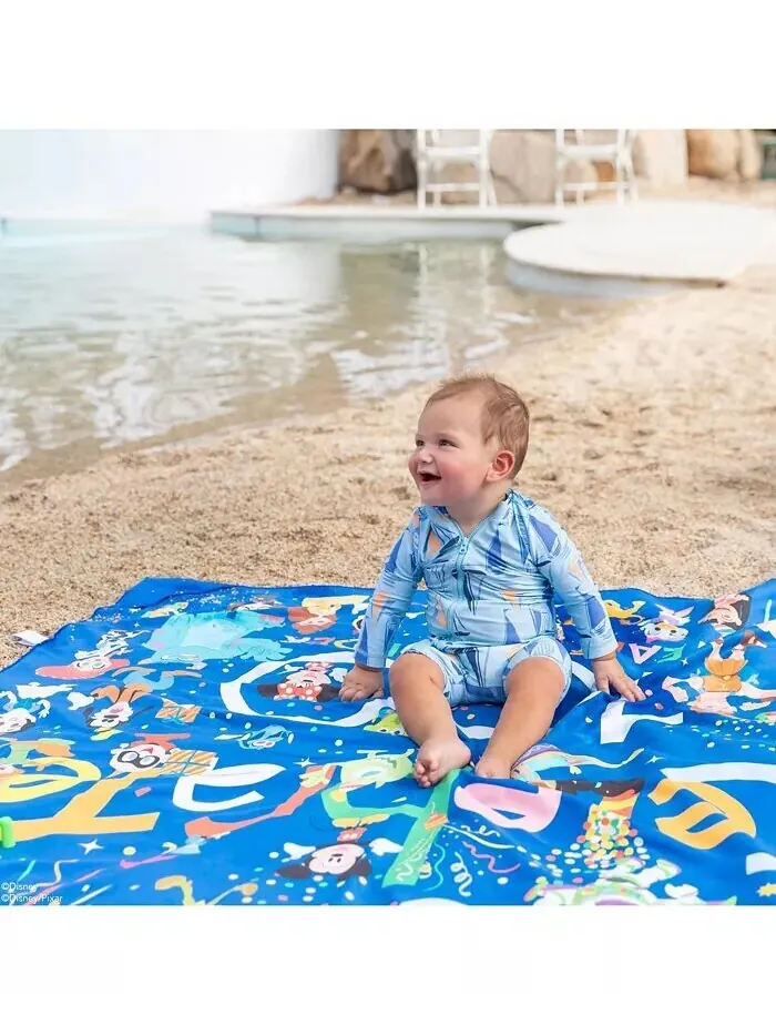 Легкое одеяло Roll and Go в честь 100-летия Baby Disney Bumkins — изображение 5 из 9