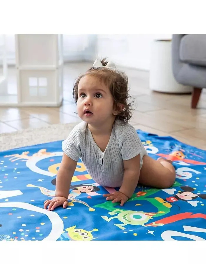 Легкое одеяло Roll and Go в честь 100-летия Baby Disney Bumkins — изображение 7 из 9