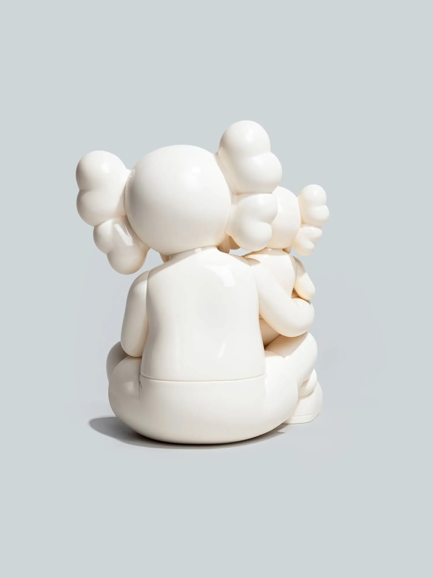 Набор виниловых фигурок Kaws Holiday Changbai Mountain, 3 предмета — изображение 11 из 12