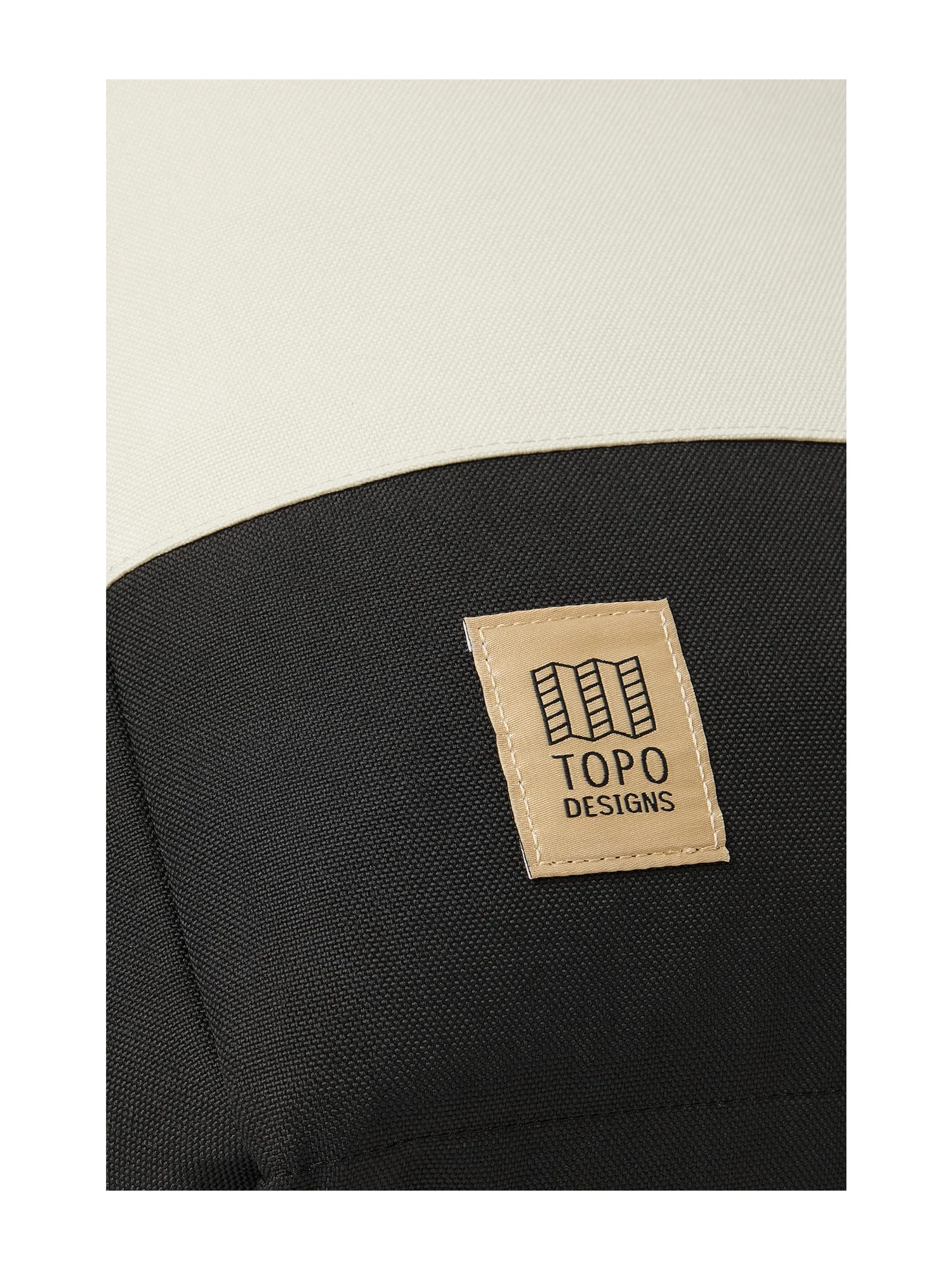 Рюкзак Unisex Topo Designs Daypack Classic — изображение 4 из 4, белый/черный