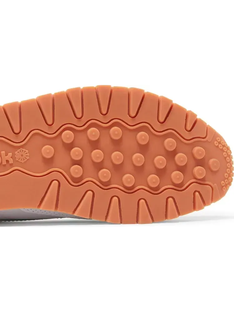 Кроссовки classic leather big kid 'white gum' Reebok — изображение 5 из 8, белый