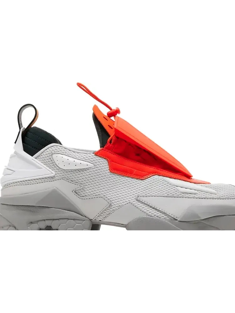 Кроссовки pyer moss x experiment 4 trail fury 'pure grey' Reebok — изображение 2 из 8, серый
