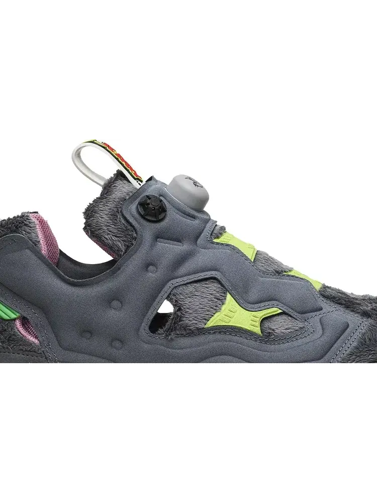 Кроссовки tom & jerry x instapump fury 'tom' Reebok — изображение 2 из 8, серый