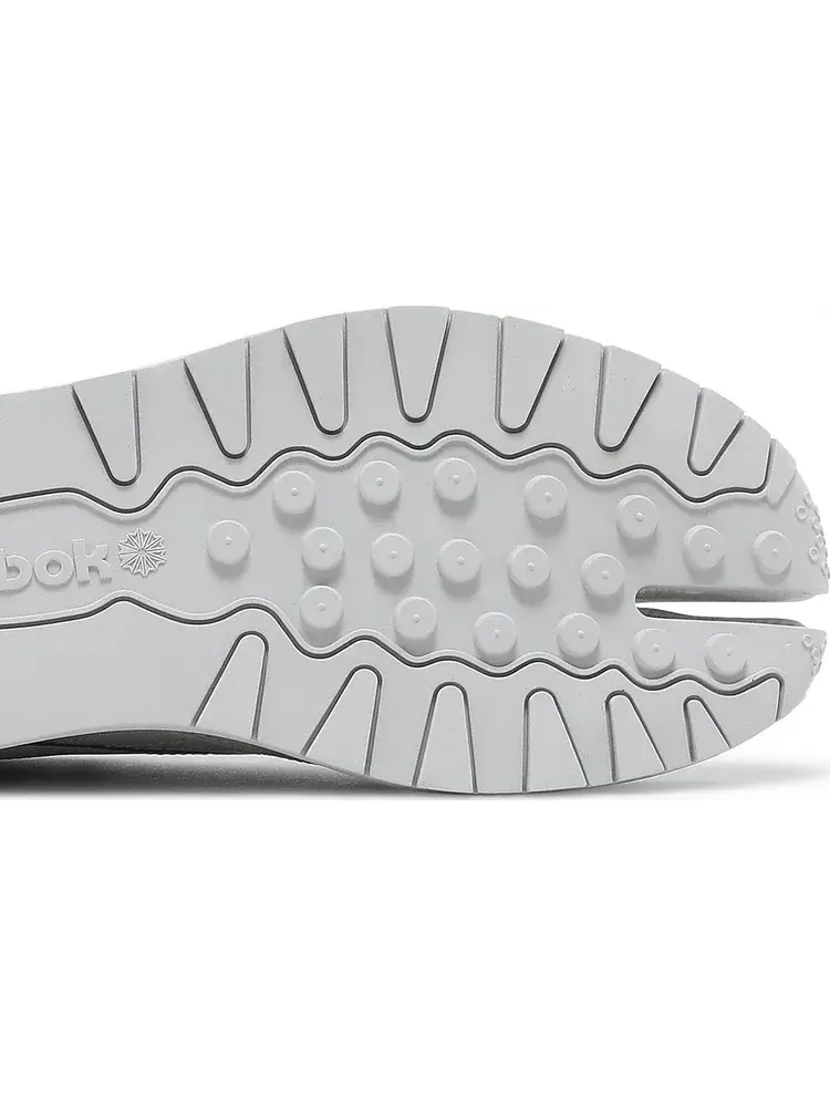 Кроссовки maison margiela x classic leather tabi 'pure grey' Reebok — изображение 5 из 8, серый