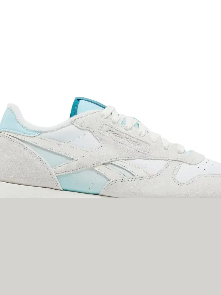 Кроссовки madwoman x classic leather 'chalk thirsty blue' Reebok — изображение 2 из 8, белый