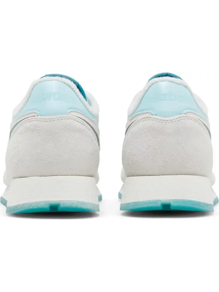 Кроссовки madwoman x classic leather 'chalk thirsty blue' Reebok — изображение 6 из 8, белый