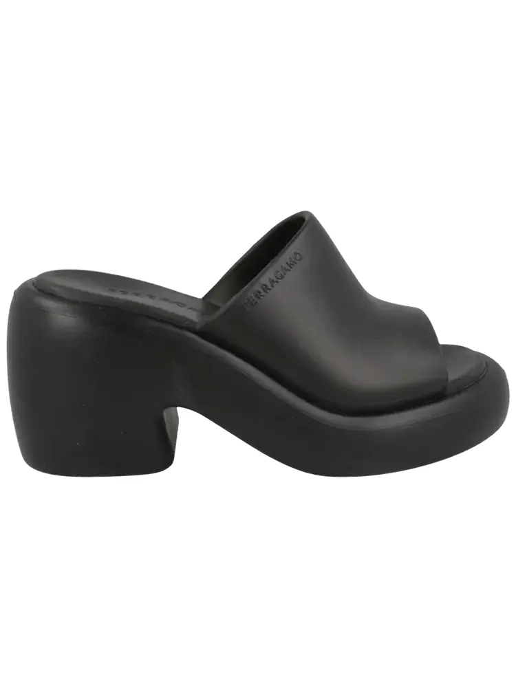 Сандалии Wmns Ferragamo Deva — изображение 1 из 1, черный