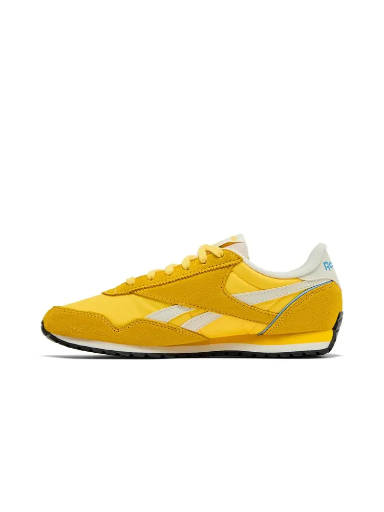 Кроссовки Wmns Classic AZ 'Golden Haze' — изображение 3 из 8, золотистый