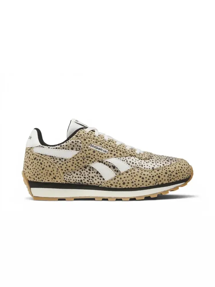 Кроссовки Reebok Classic AZ Big Kid — изображение 1 из 1, бежевый