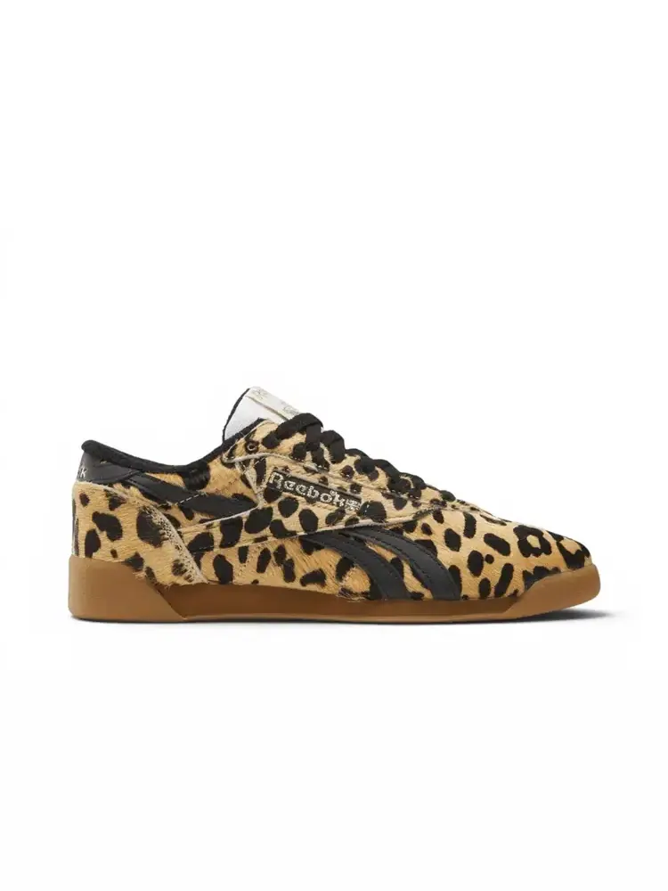 Кроссовки Reebok Wmns Freestyle Lo — изображение 1 из 1, бежевый