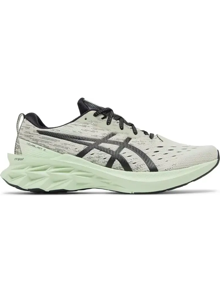 Кроссовки novablast 2 'birch black' Asics — изображение 1 из 8, белый