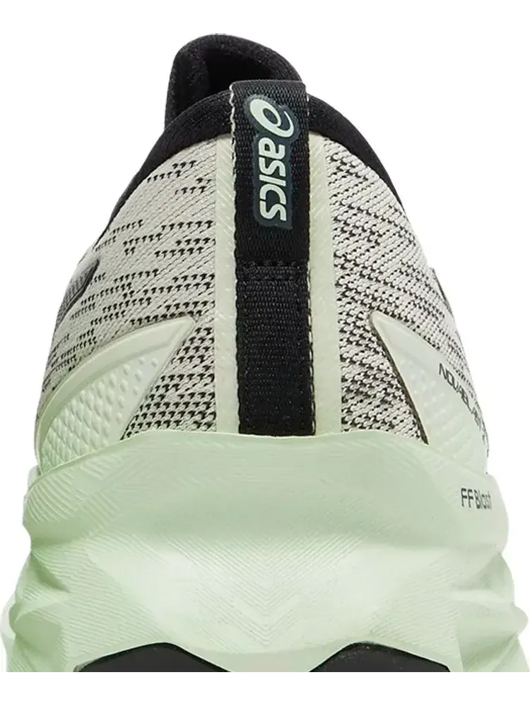 Кроссовки novablast 2 'birch black' Asics — изображение 7 из 8, белый