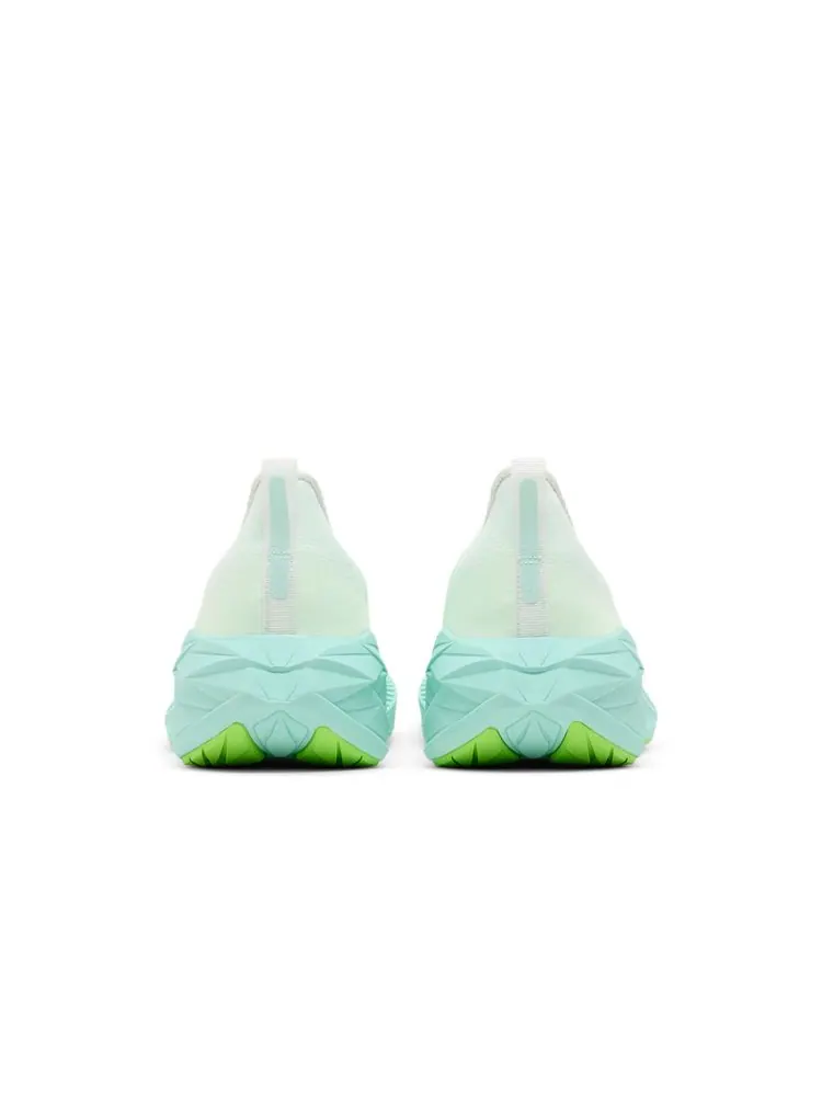Кроссовки Novablast 4 'White Illuminate Mint' — изображение 6 из 8, белый