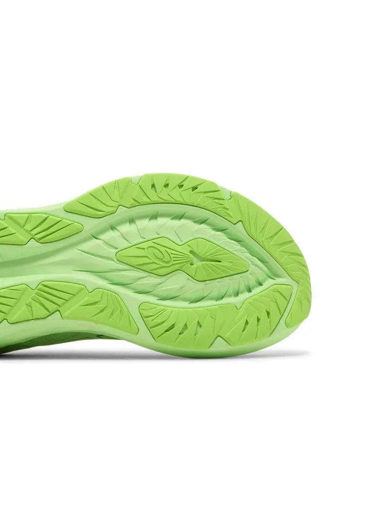 Кроссовки Novablast 4 Wide 'Illuminate Green' — изображение 5 из 8, зеленый