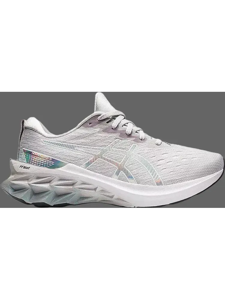 Кроссовки wmns novablast 2 'platinum' Asics — изображение 1 из 1, серый
