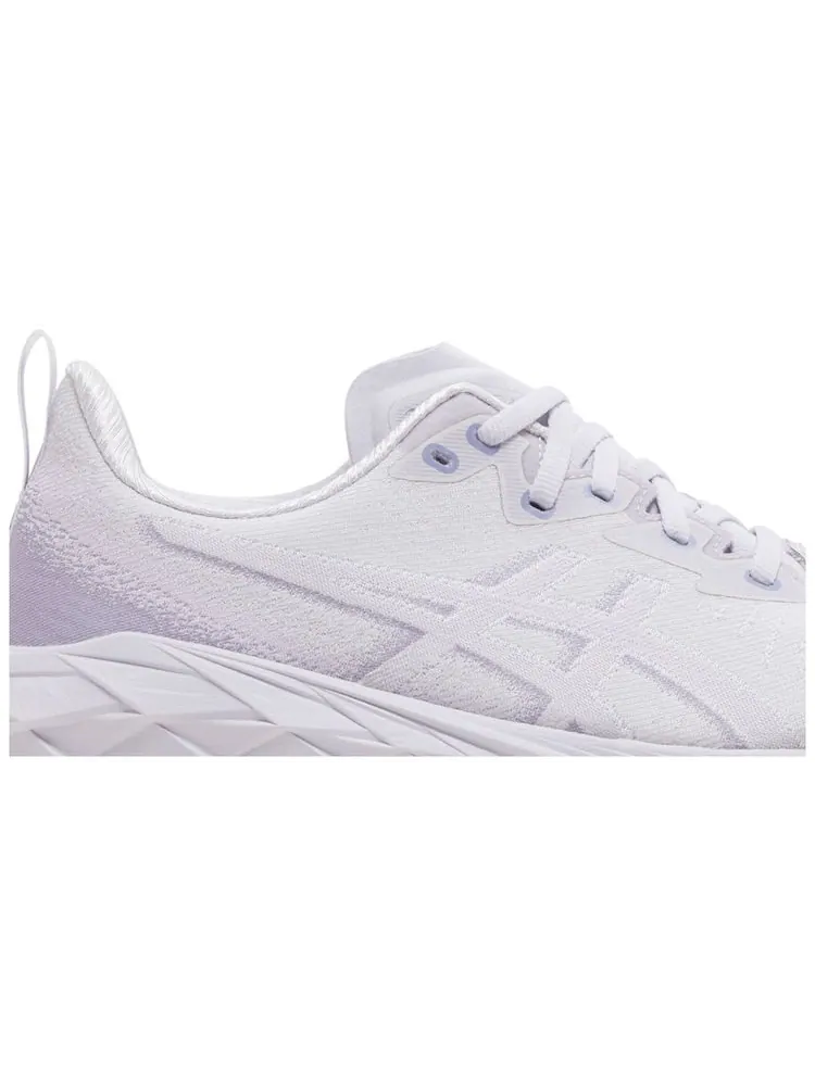 Кроссовки ASICS Wmns Novablast 4 'Lilac Hint' — изображение 2 из 4, сиреневый