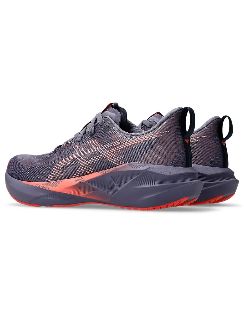 Беговые женские кроссовки Asics Novablast 5 — изображение 3 из 8, фиолетовый