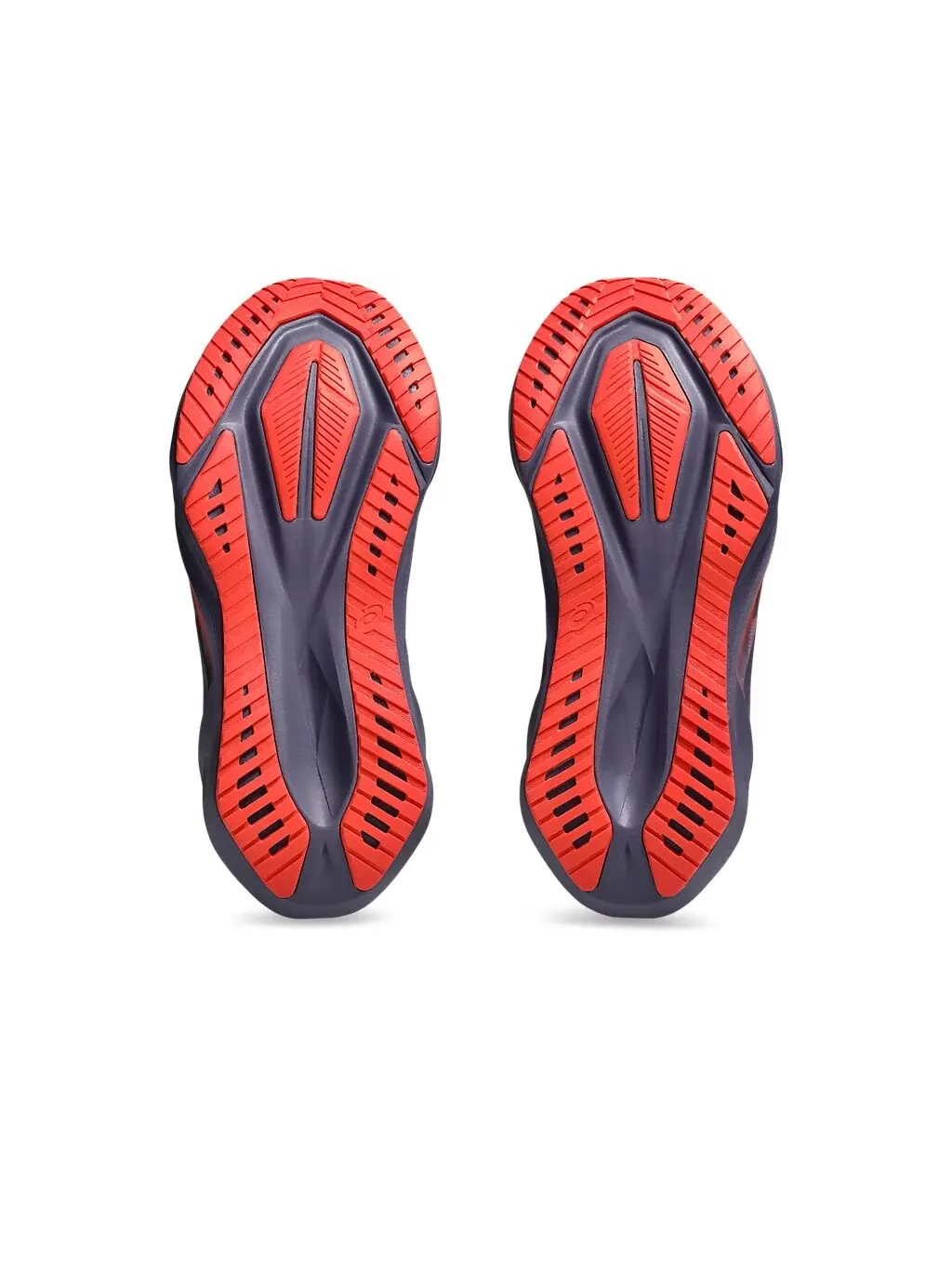 Беговые женские кроссовки Asics Novablast 5 — изображение 5 из 8, фиолетовый
