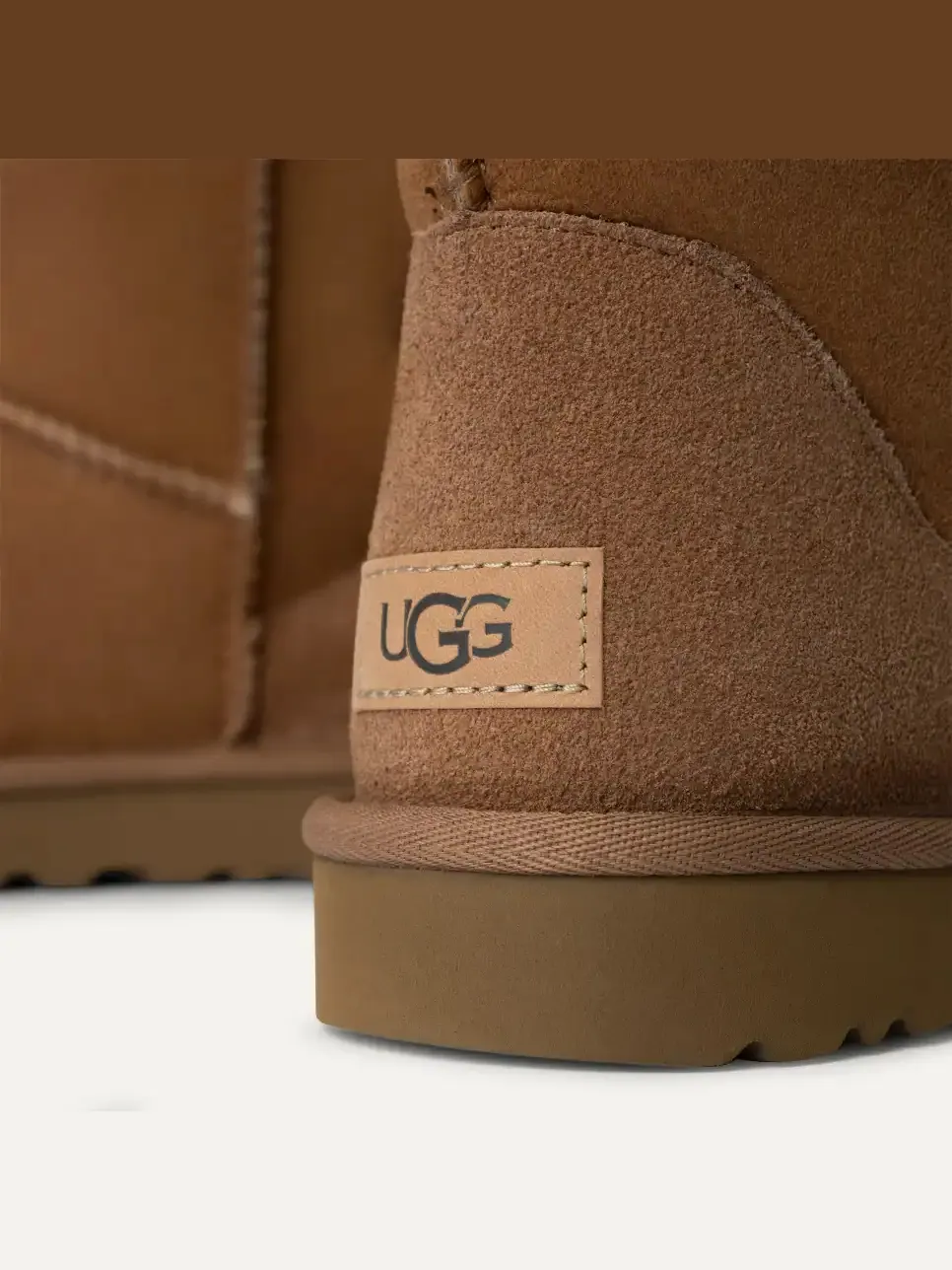 Ботинки Ugg Women's Classic Short II — изображение 4 из 6, каштановый