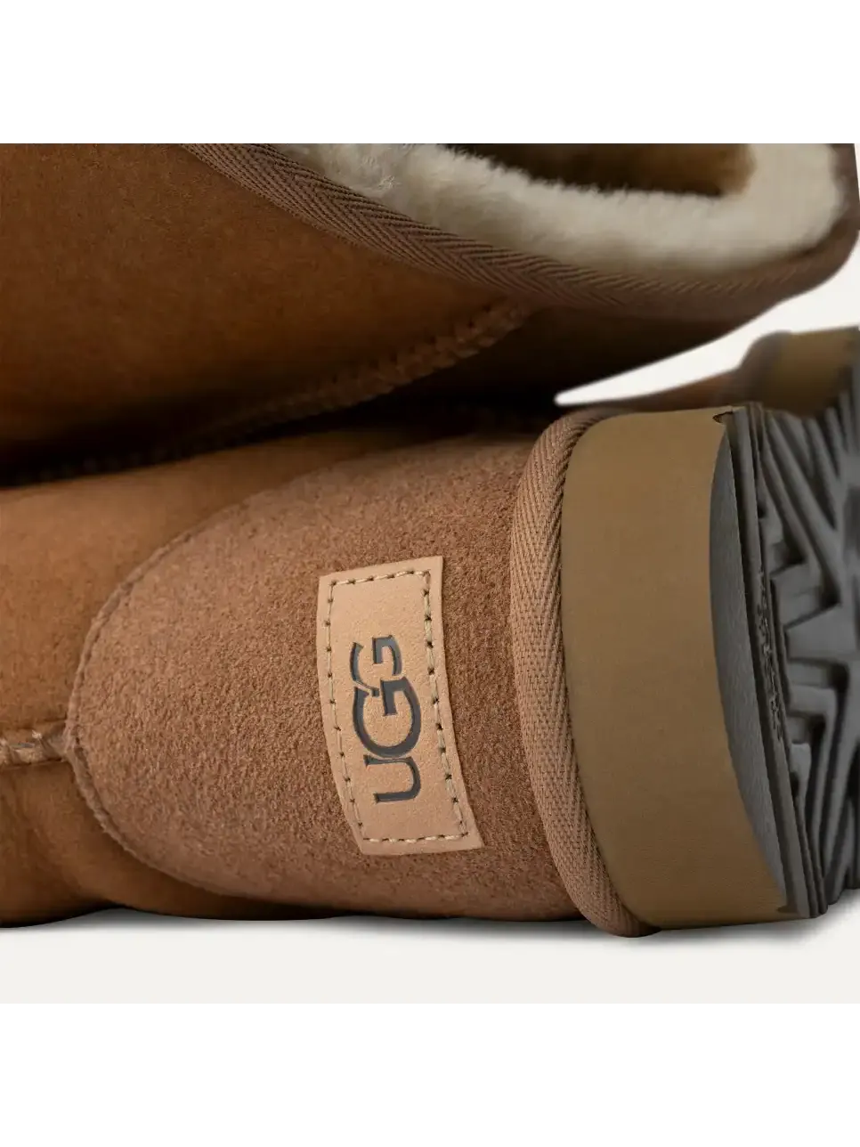 Ботинки Ugg Women's Classic Short II — изображение 5 из 6, каштановый