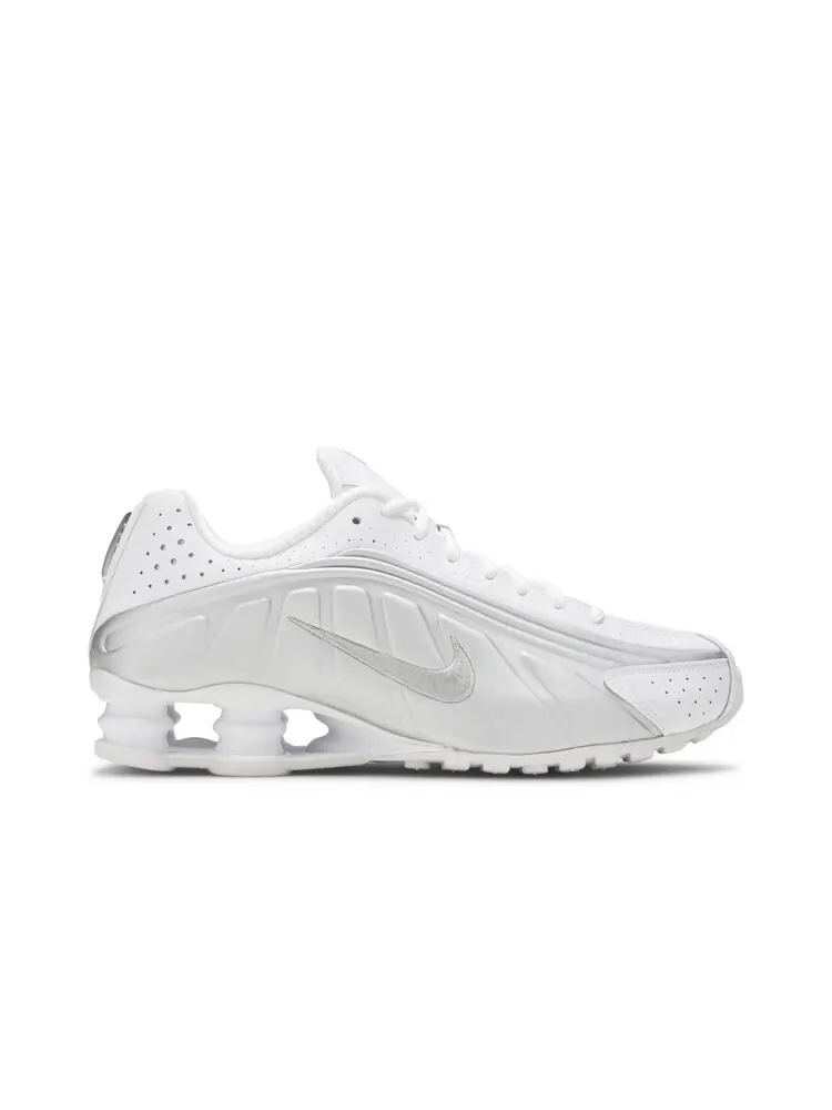 Кроссовки Nike Shox R4 'White Metallic' — изображение 1 из 4, белый
