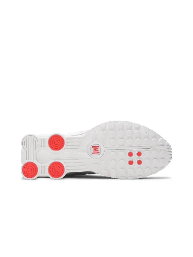 Кроссовки Nike Shox R4 'White Metallic' — изображение 4 из 4, белый