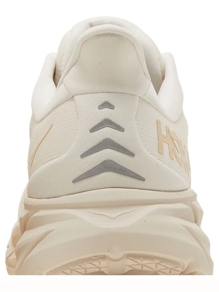 Кроссовки HOKA Clifton 8 'Eggnog Shifting Sand' — изображение 7 из 8, бежевый